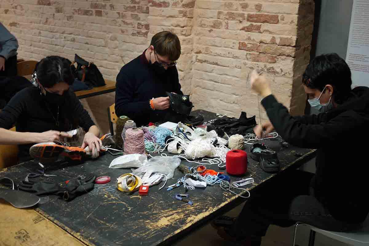 laboratorio-di-upcycling-riuso-creativo-iuav-venezia