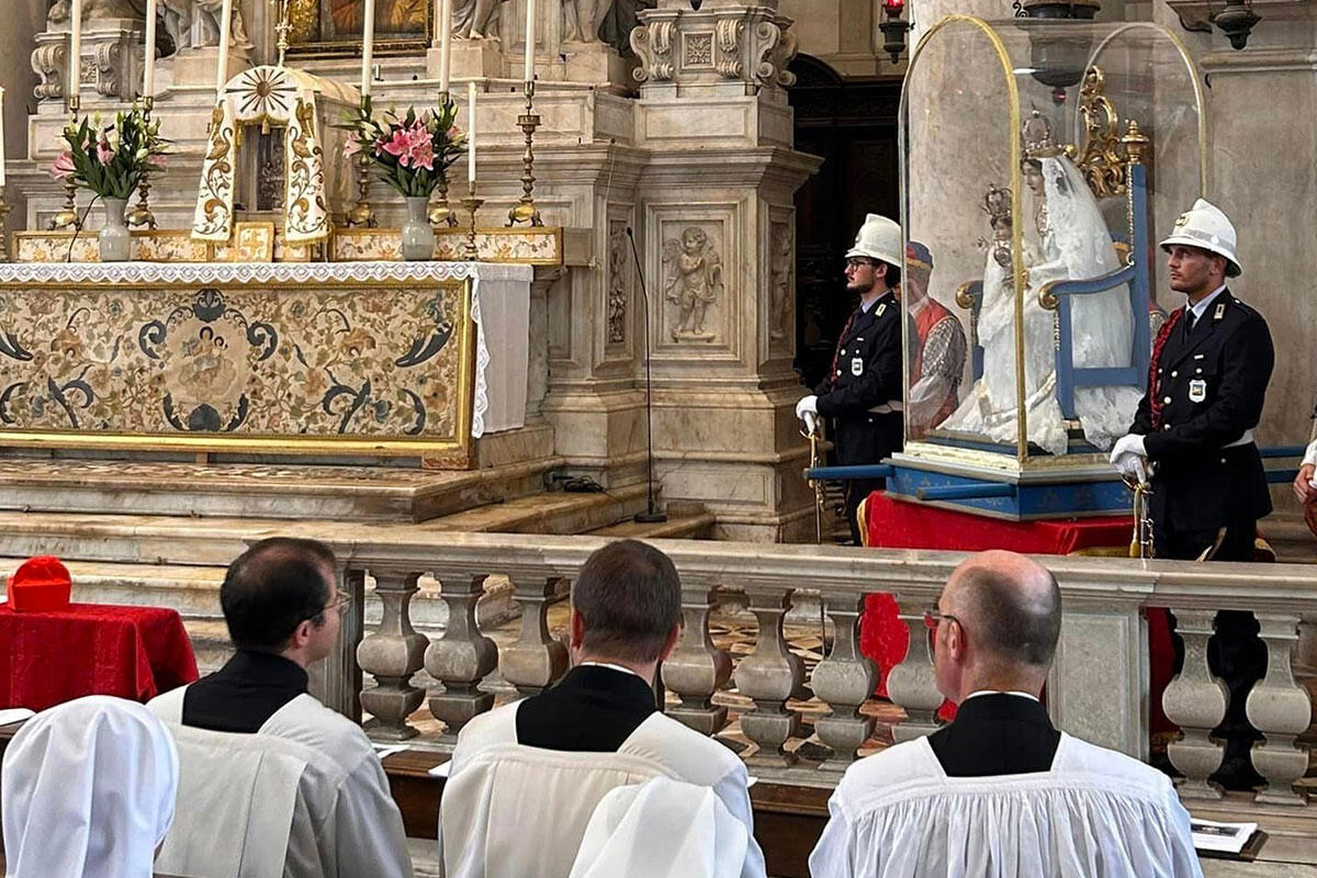 madonna-angelo-basilica-della-salute