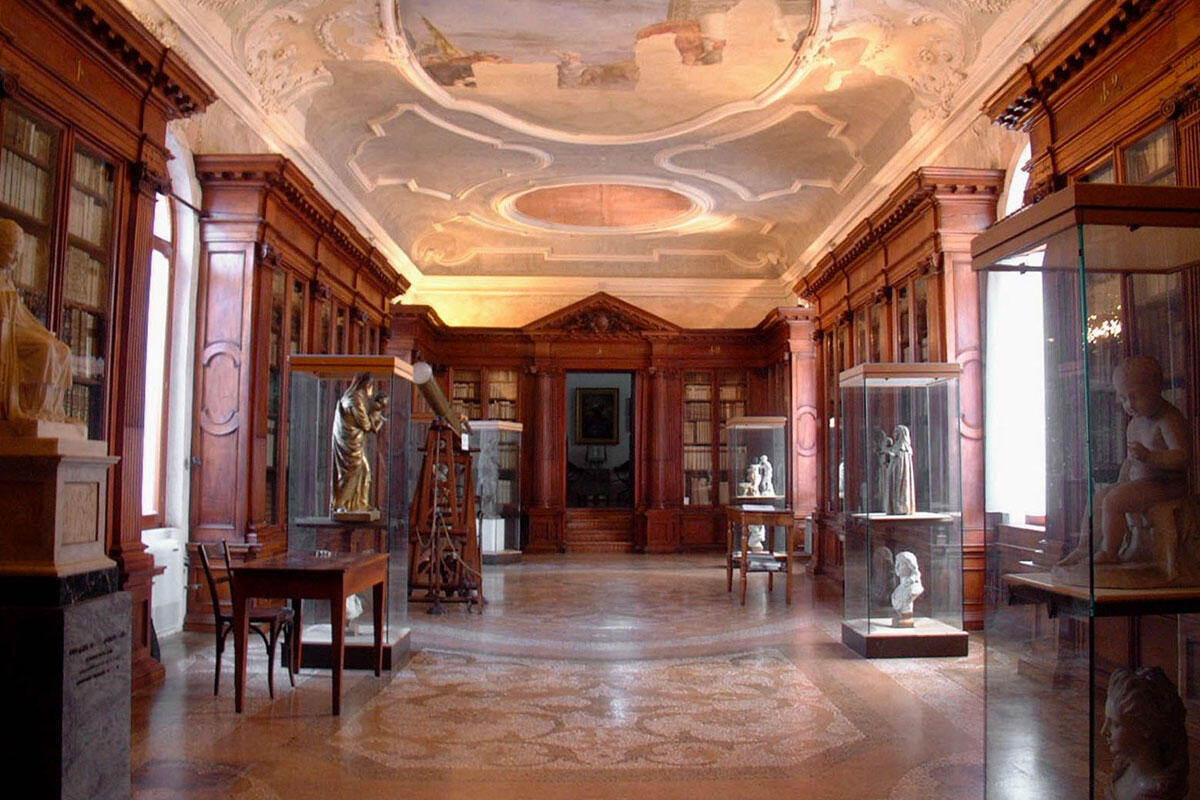 biblioteca-monumentale-san-lazzaro-degli-armeni