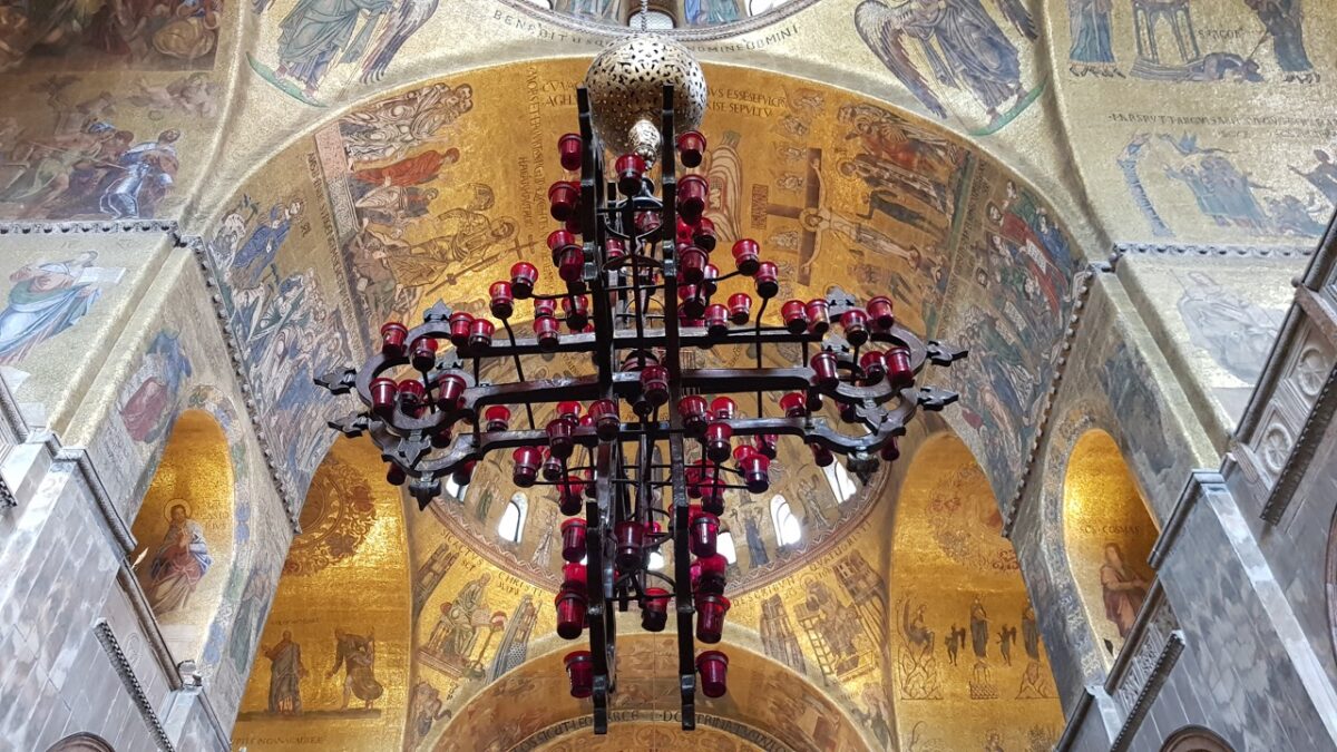 San Marco interno Scuola di Teologia