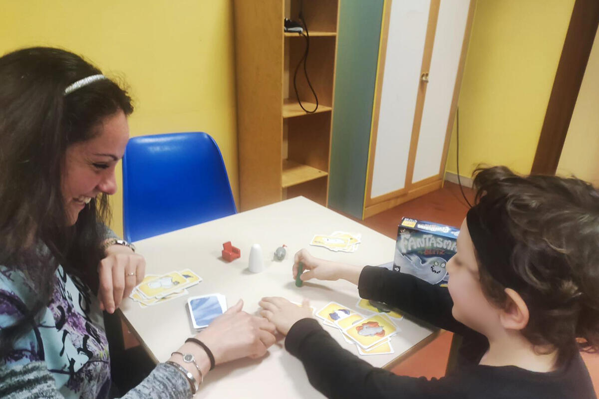 in-gioco-con-papa-giudecca-educatrice-volontaria