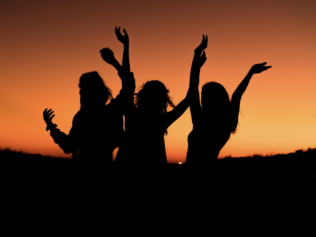 Uno spettacolo per celebrare la donna attraverso l’arte