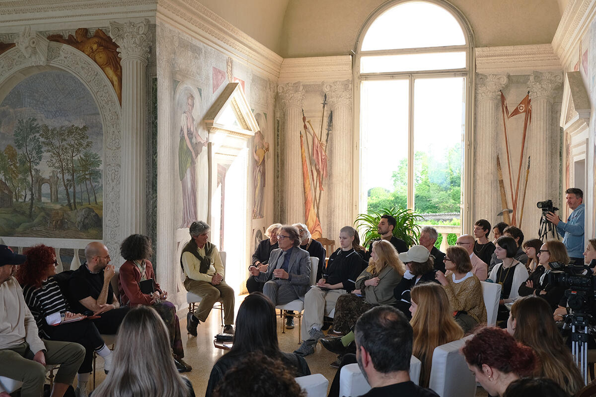 fashion-forward-discussione-studenti-aziende-professionisti-villa-maser