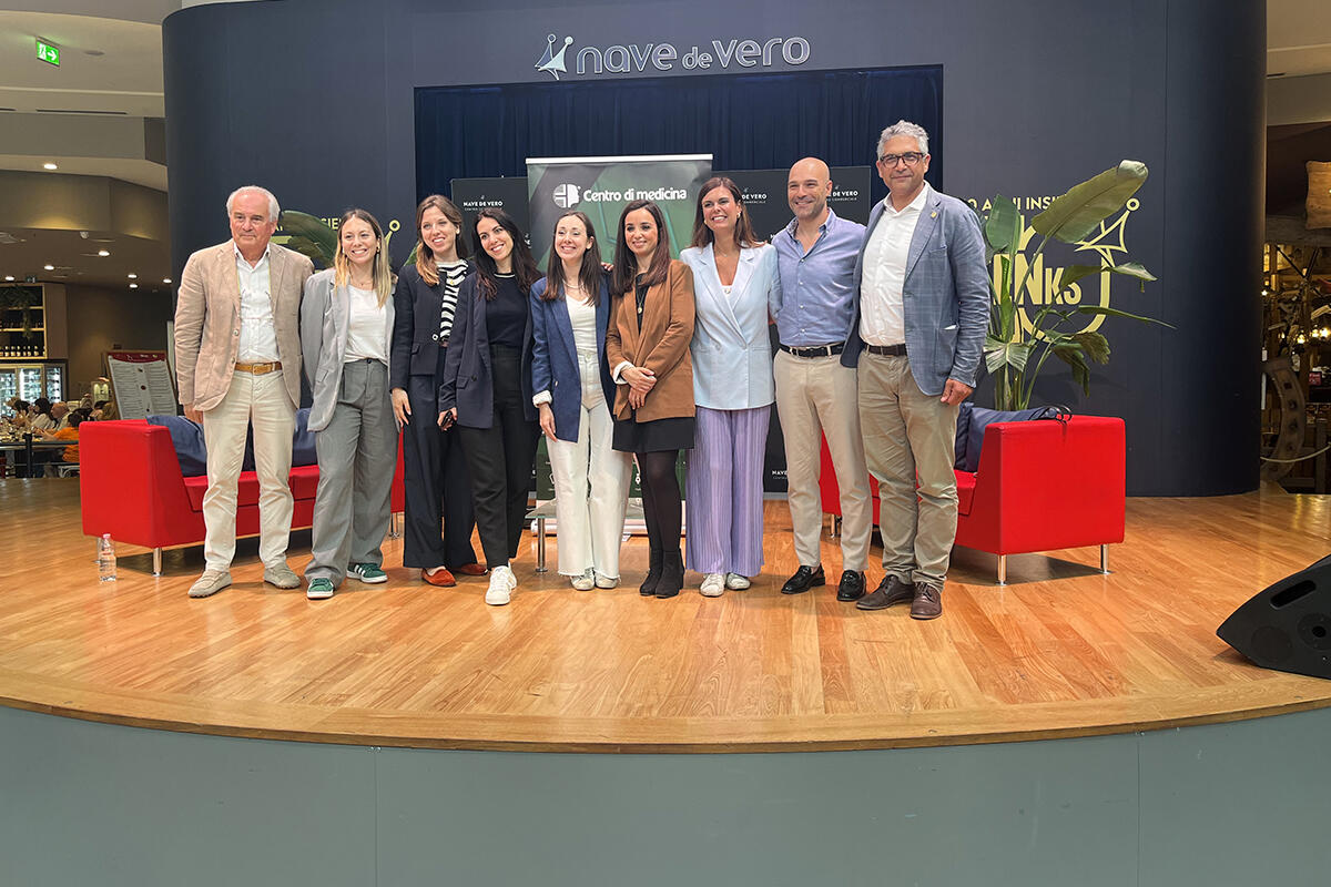 nave-de-vero-dalla-pelle-allo-stomaco-foto-di-gruppo-centro-medicina