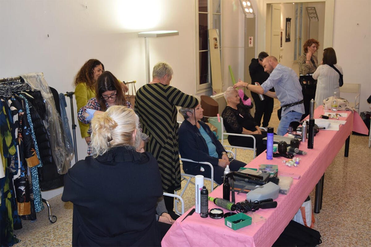 punto-e-virgola-preparazione-sfilata-mira