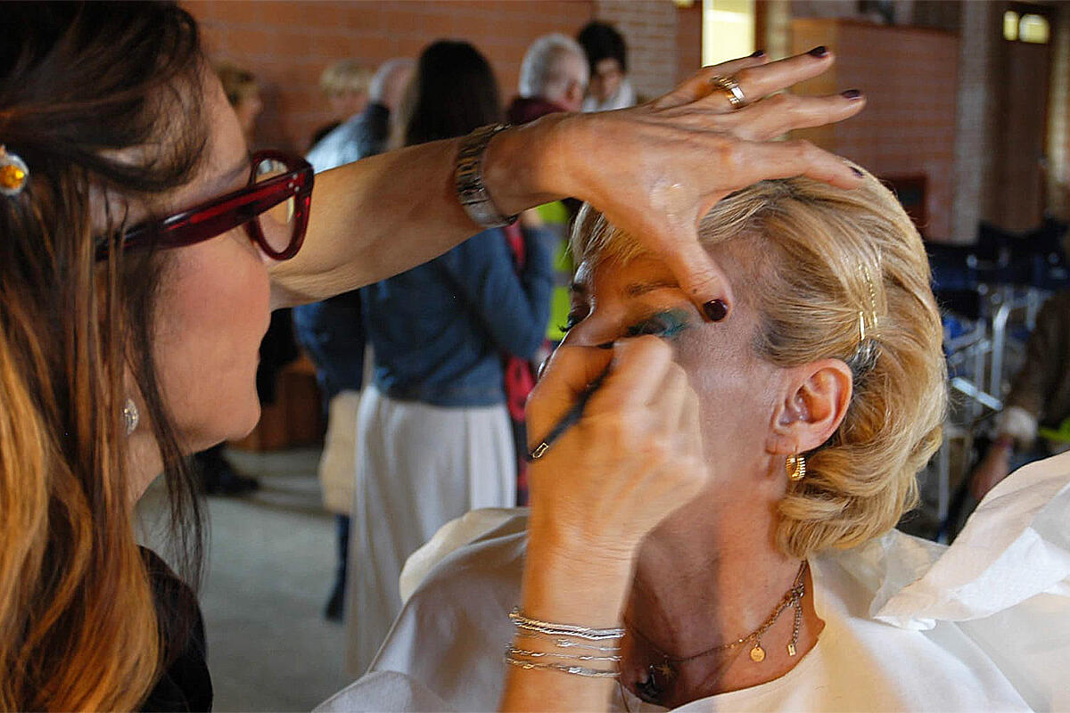 punto-e-virgola-sessione-di-trucco