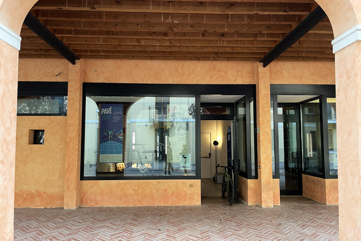 velostazione-venezia-ingresso-sede-via-fornace
