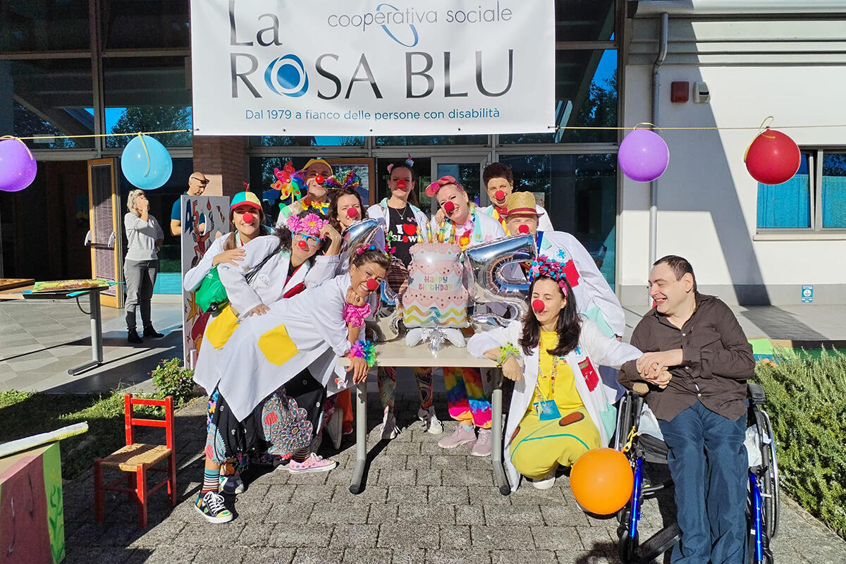 rosa-blu-45-anni-volontarie-clownterapia