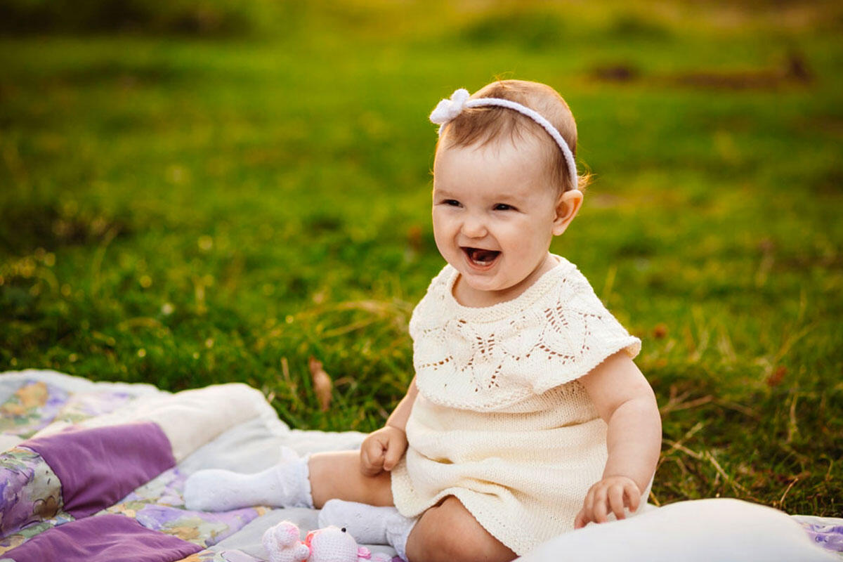passarella-bambini-con-denti-da-latte-in-crescita