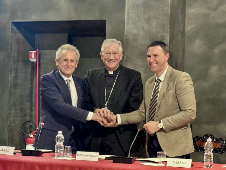 Firma accordo