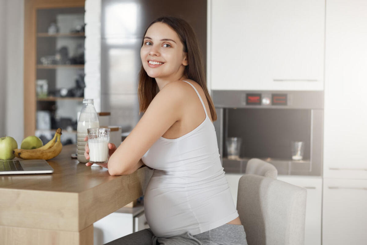 nicolin-salute-dentale-gravidanza-latte-e-acqua